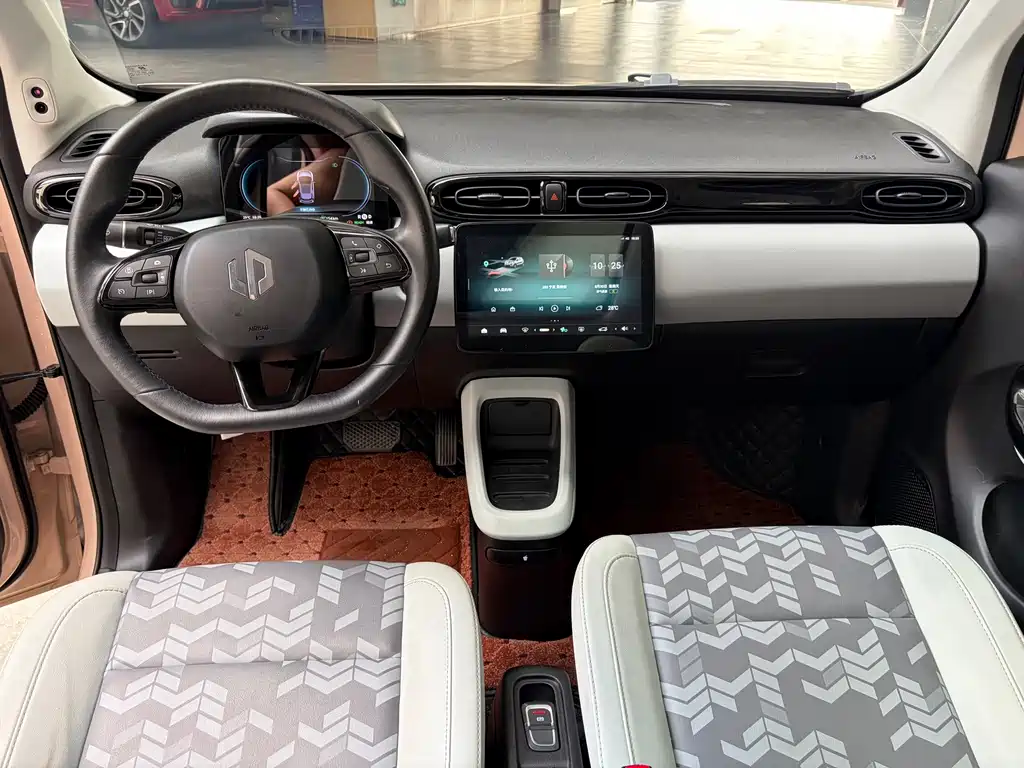 Leapmotor Leapmotor T03 — миниатюра 7