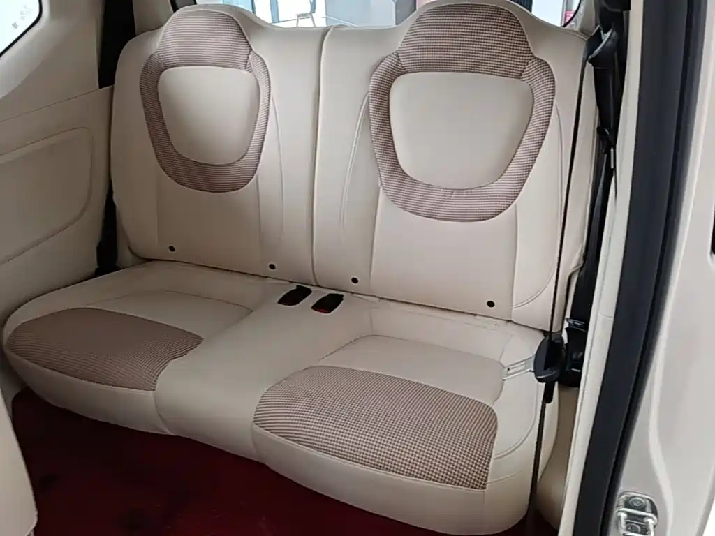 Wuling MINIEV — миниатюра 17