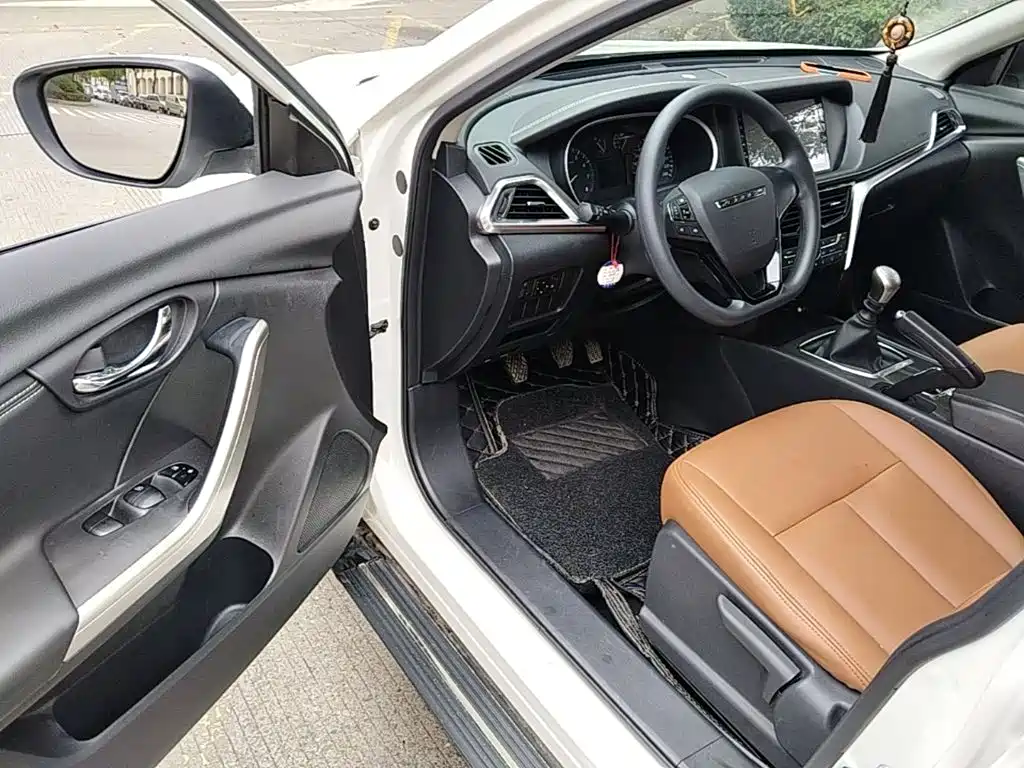 Venucia T90 — миниатюра 16