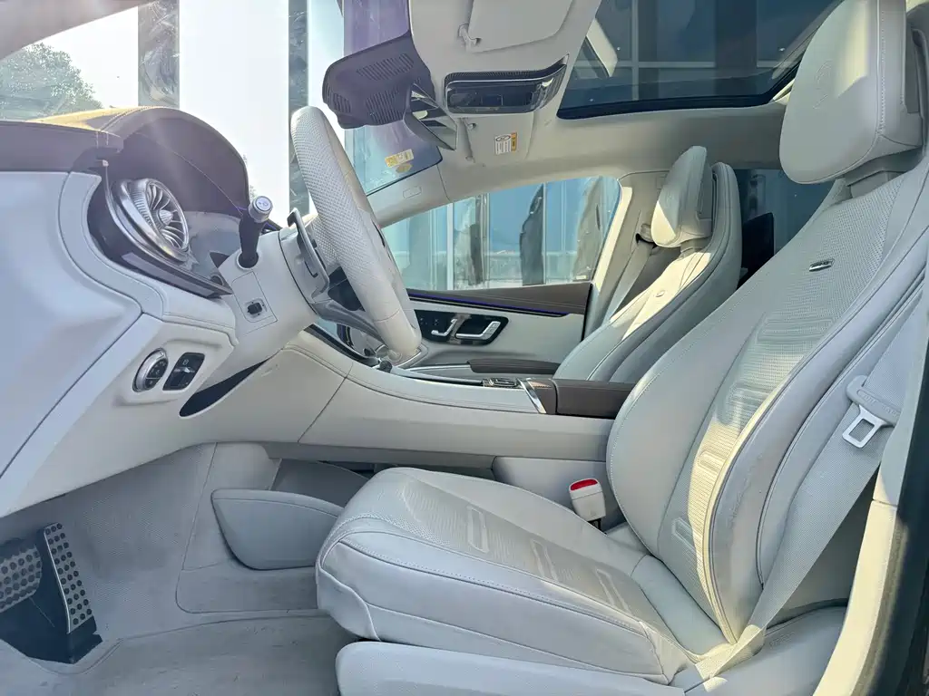 MERCEDES-BENZ EQS AMG