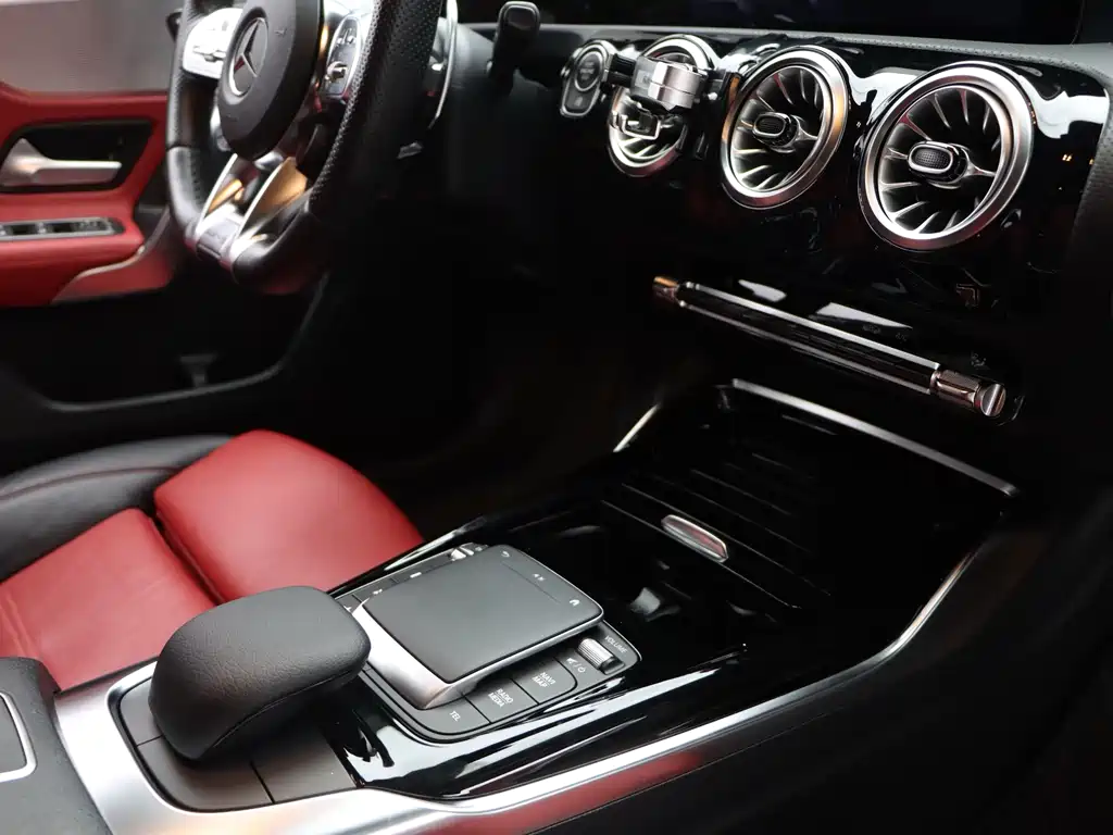 Mercedes-Benz A-Class AMG — миниатюра 7