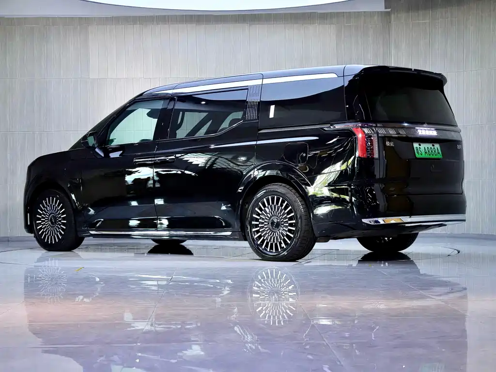Zeekr 009 2024 мест 108kWh