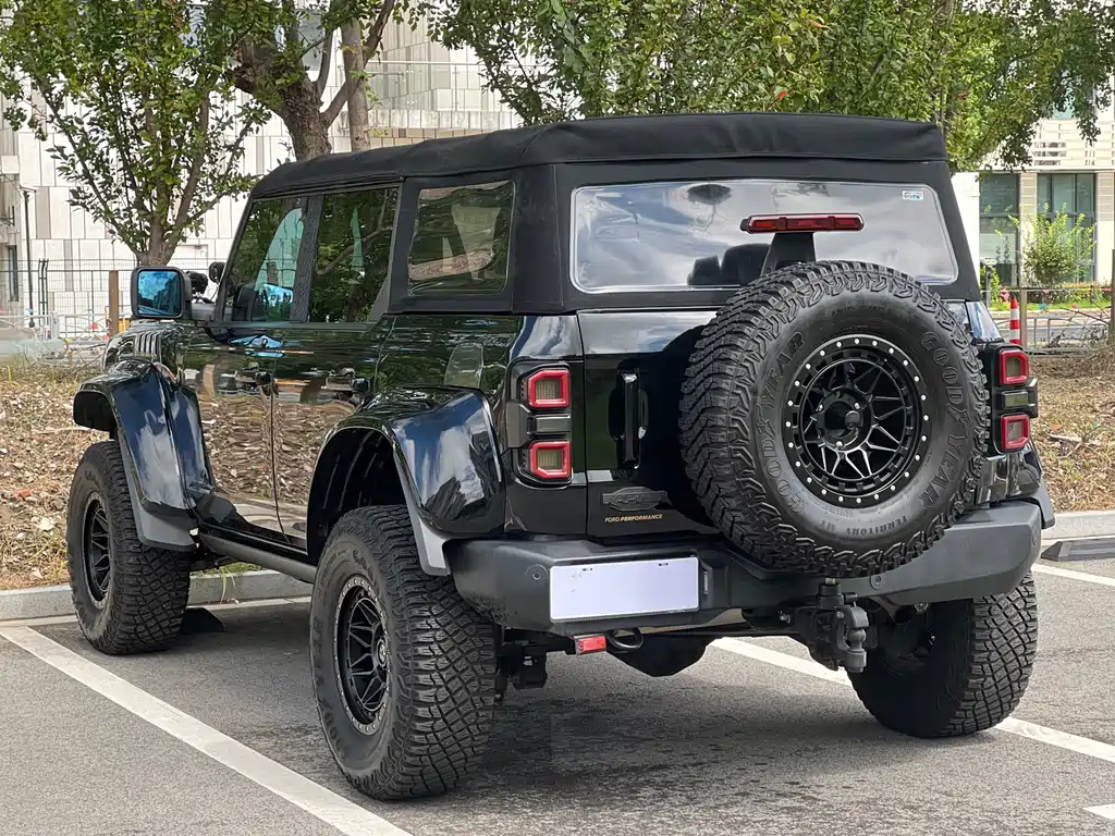 Ford Bronco — миниатюра 4