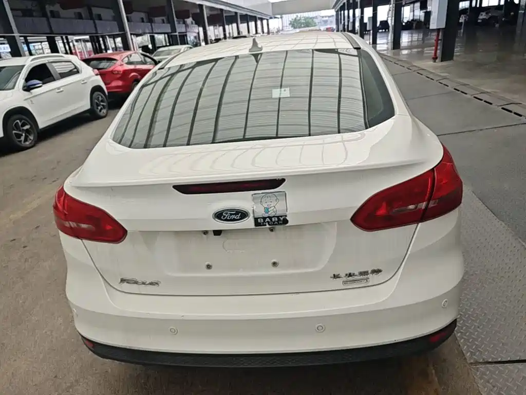 Ford Focus — миниатюра 6