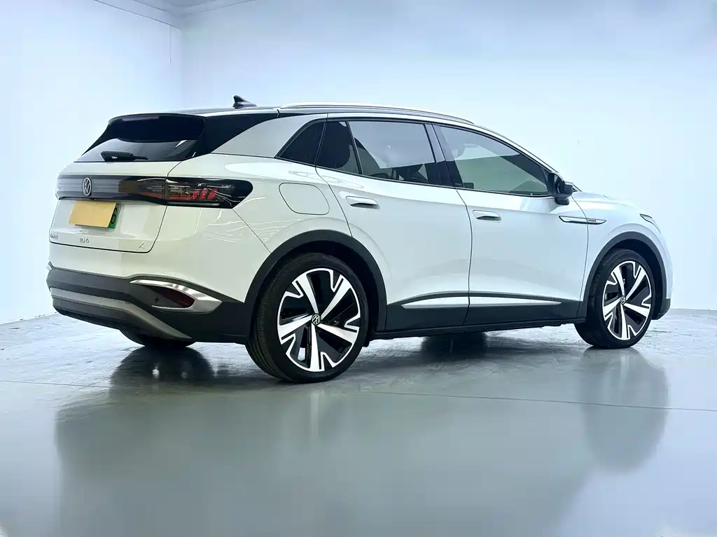 VOLKSWAGEN ID.4 X