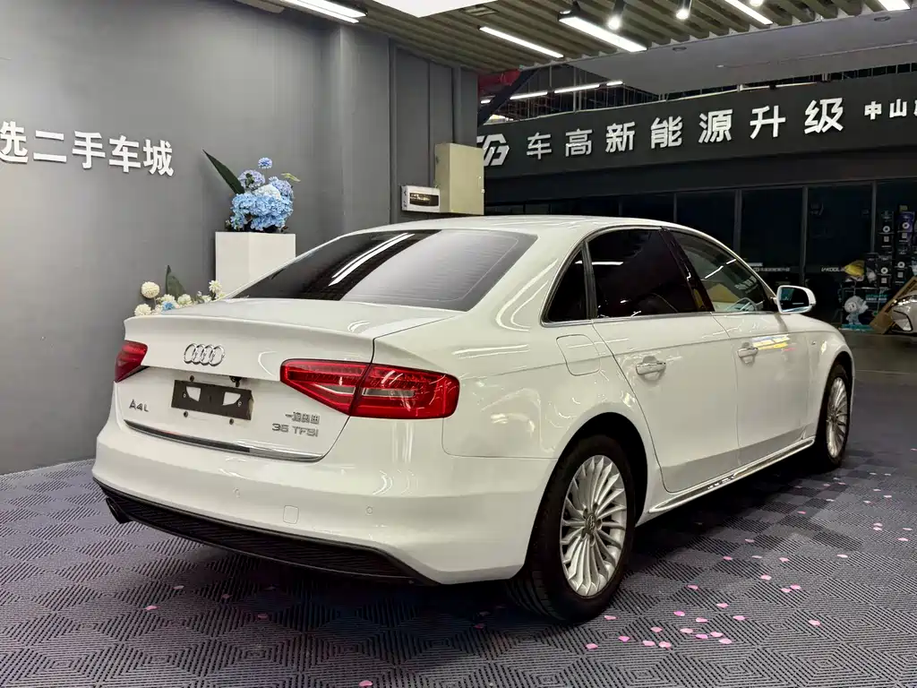Audi A4L — миниатюра 14