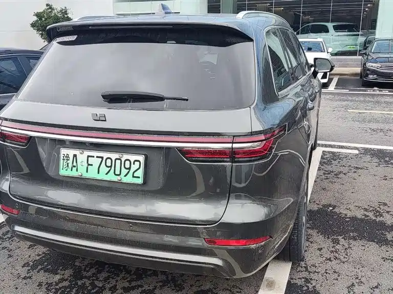 Li Auto ONE 2020 6 мест