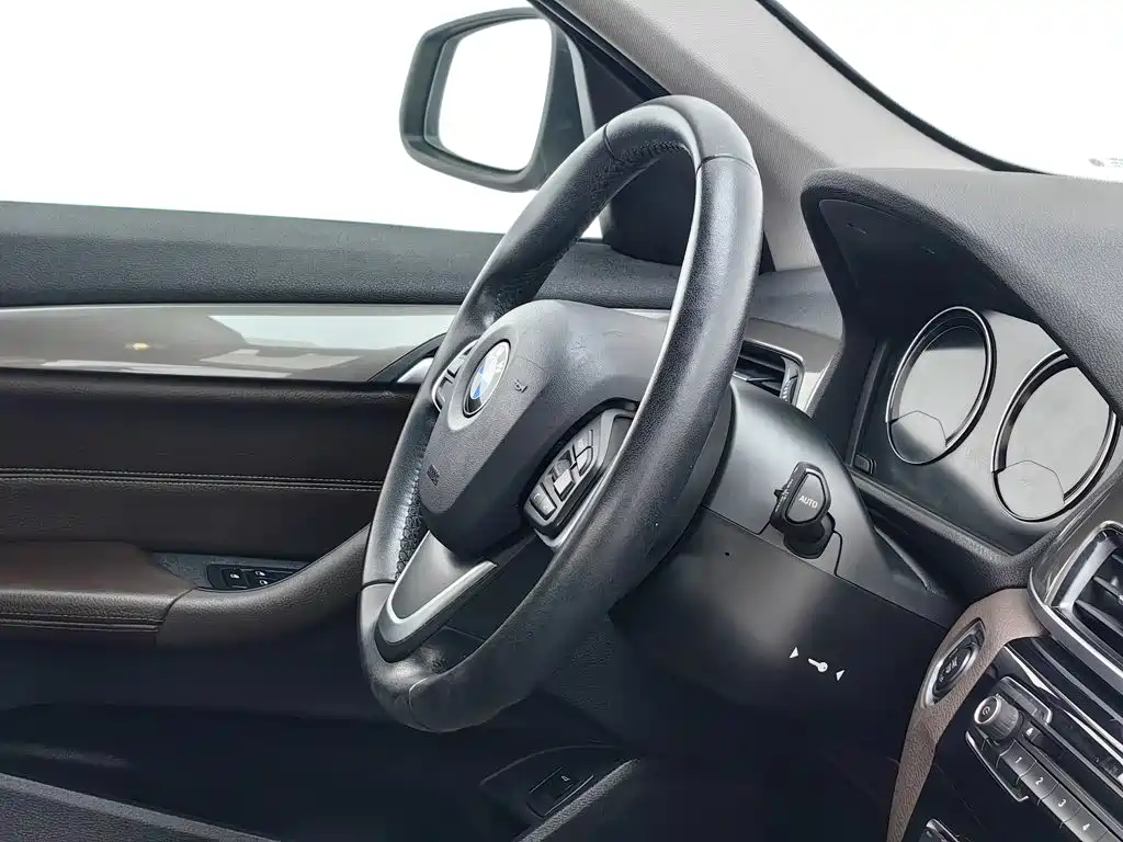 BMW X1 — миниатюра 22