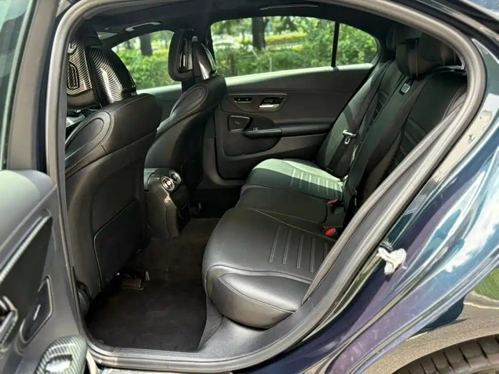 Mercedes-Benz C-Class — миниатюра 8