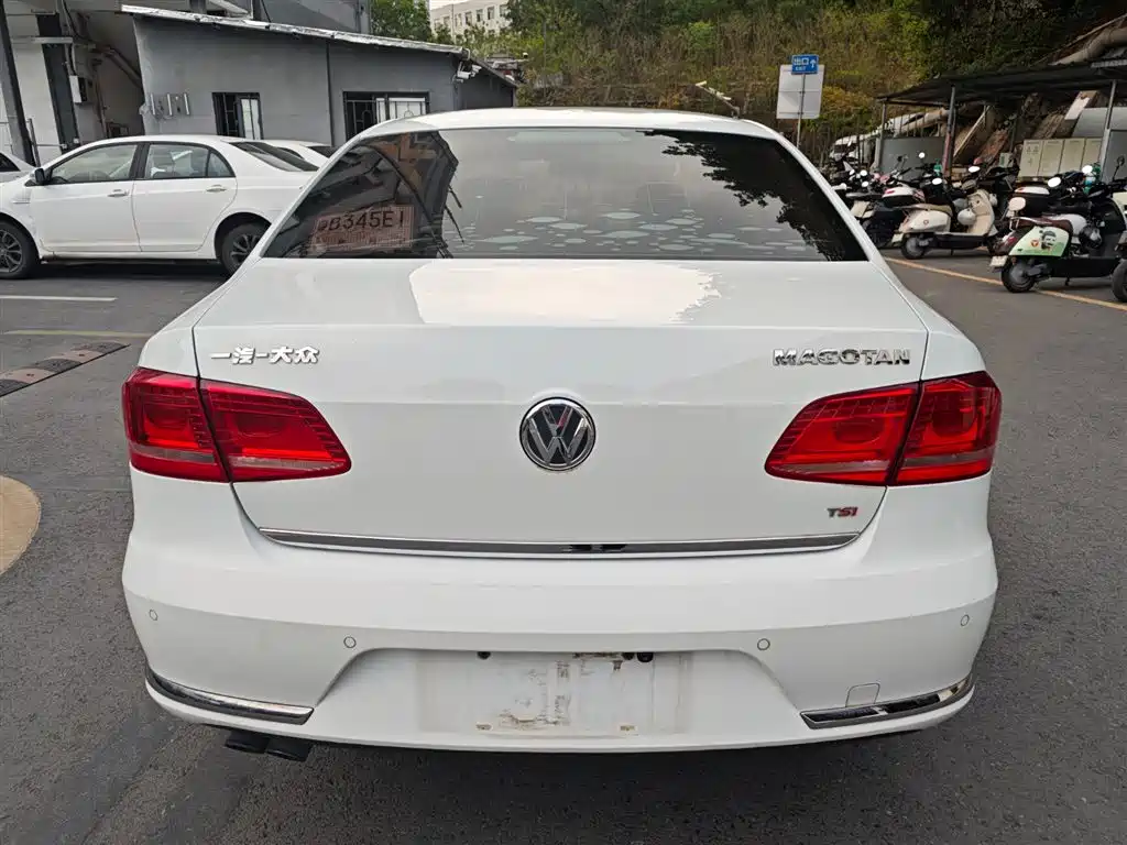 Volkswagen Magotan 2013 1.8TSI Lead