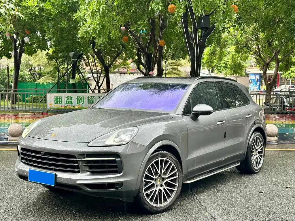 Porsche Cayenne — миниатюра 3