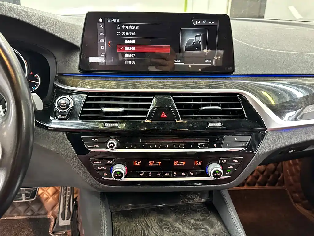 BMW 5 Series — миниатюра 14