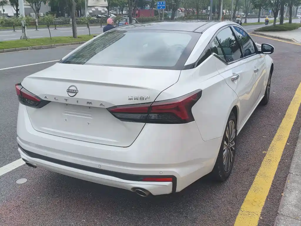 Nissan Teana — миниатюра 4
