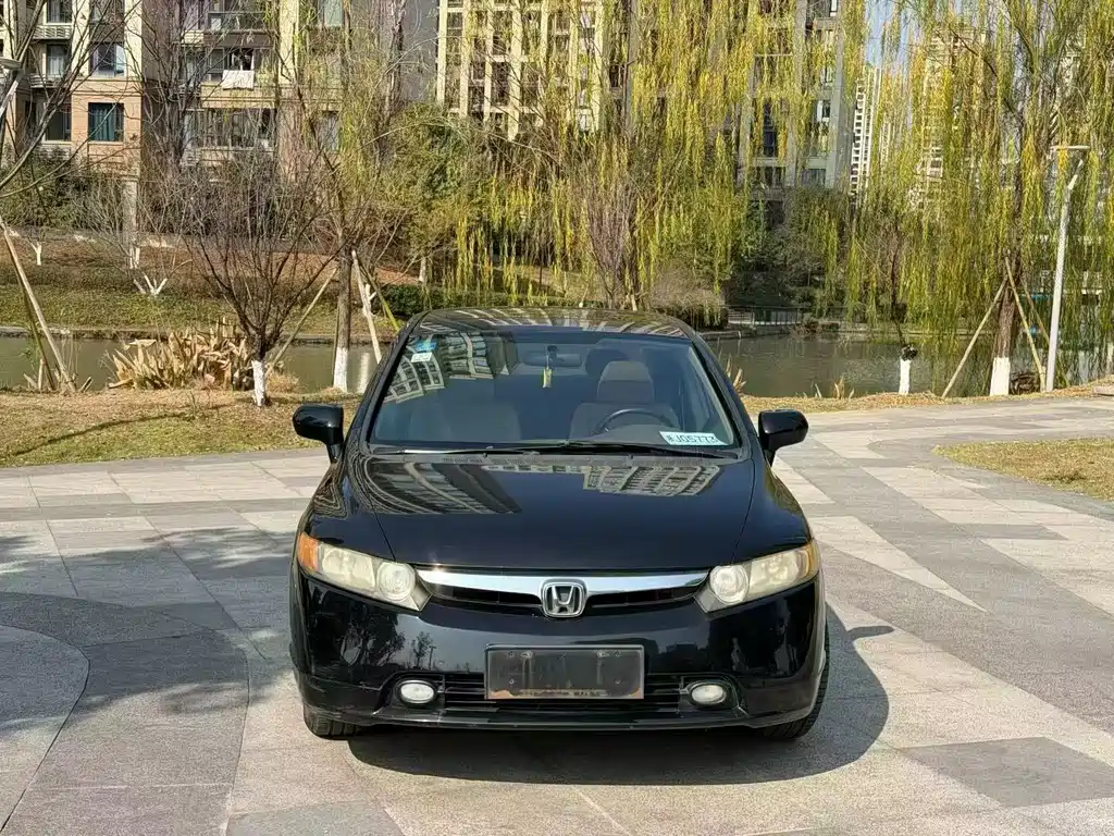 Honda Civic — миниатюра 2