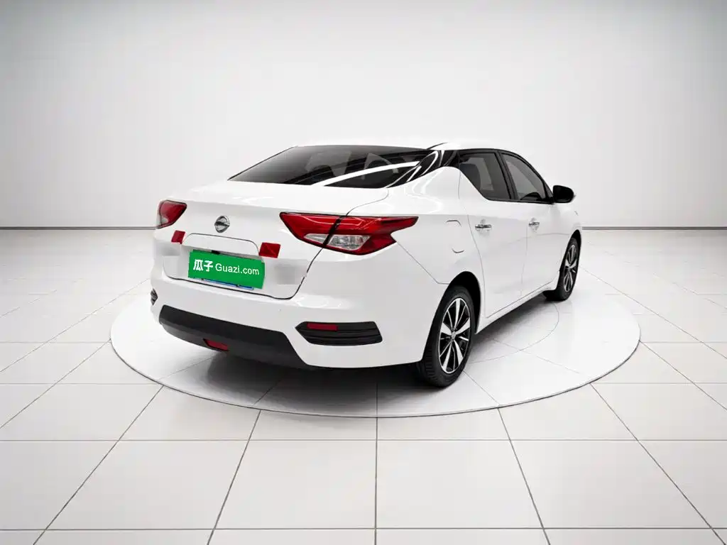 Nissan Bluebird — миниатюра 6
