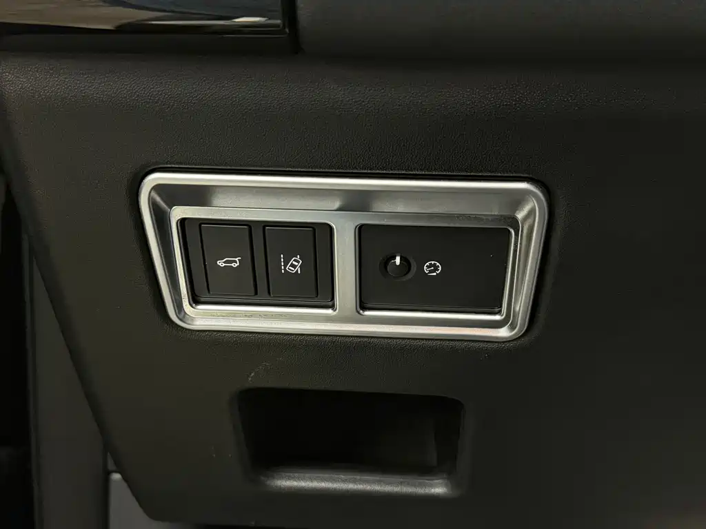 Land Rover Discovery — миниатюра 18