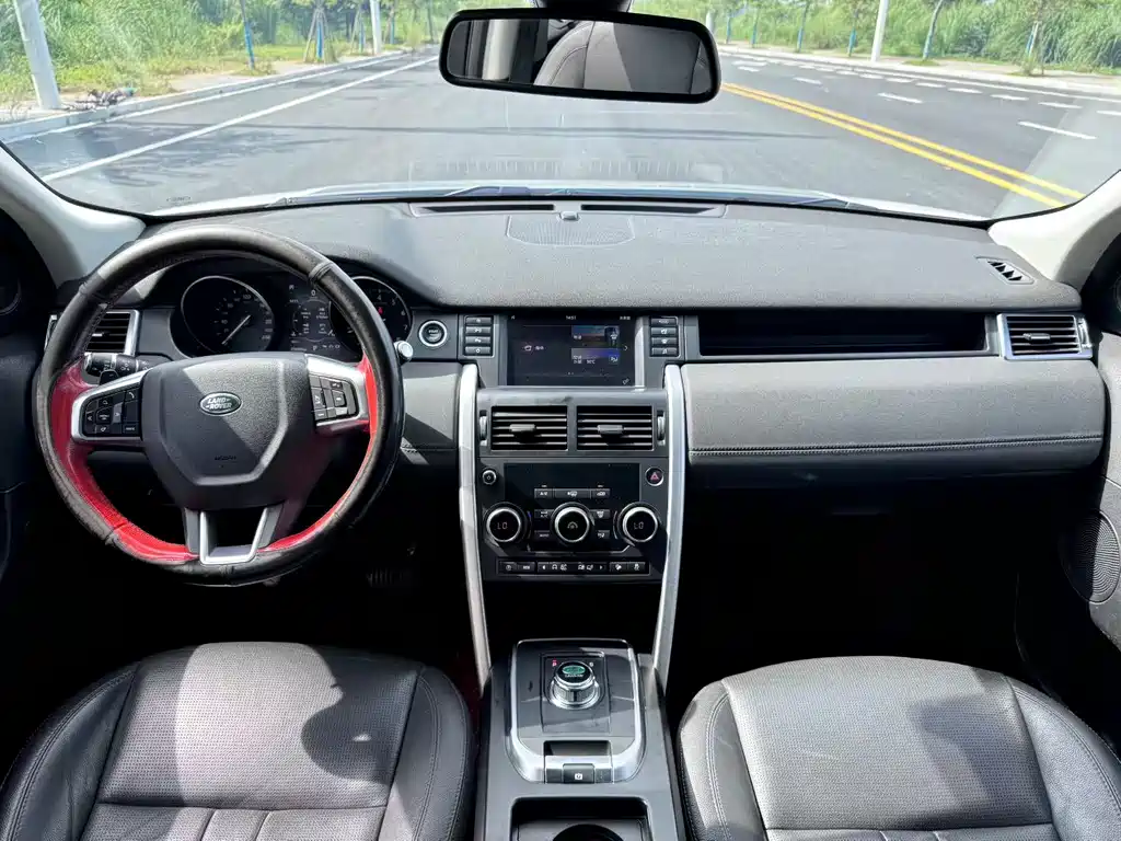Land Rover Discovery Sport — миниатюра 8