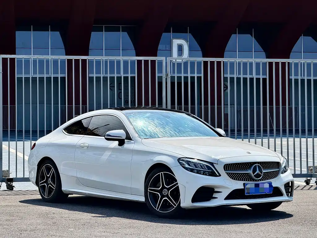 Mercedes-Benz C-Class (Import) — миниатюра 3