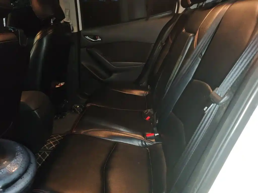 Mazda 3 Axela — миниатюра 18