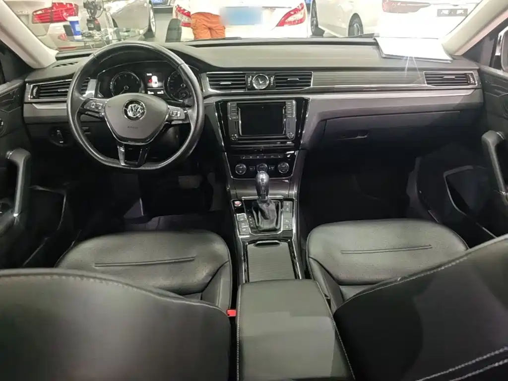 Volkswagen Passat — миниатюра 10