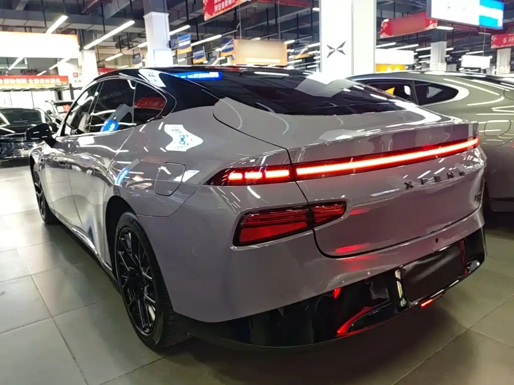 XPeng P7 — миниатюра 5