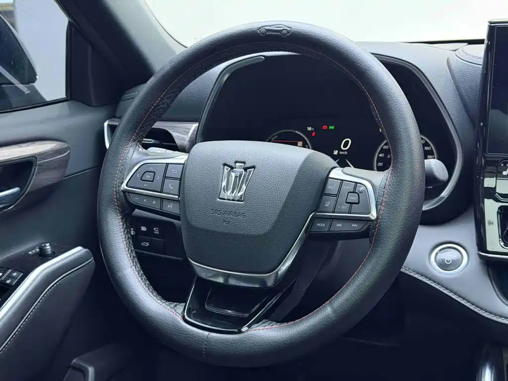 Toyota Crown Kluger — миниатюра 10