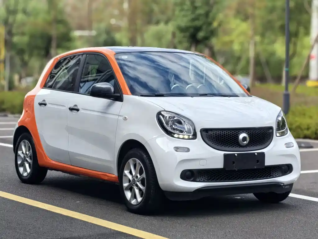 SMART FORFOUR