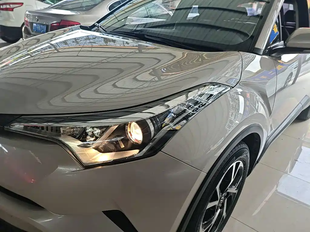 Toyota C-HR — миниатюра 24