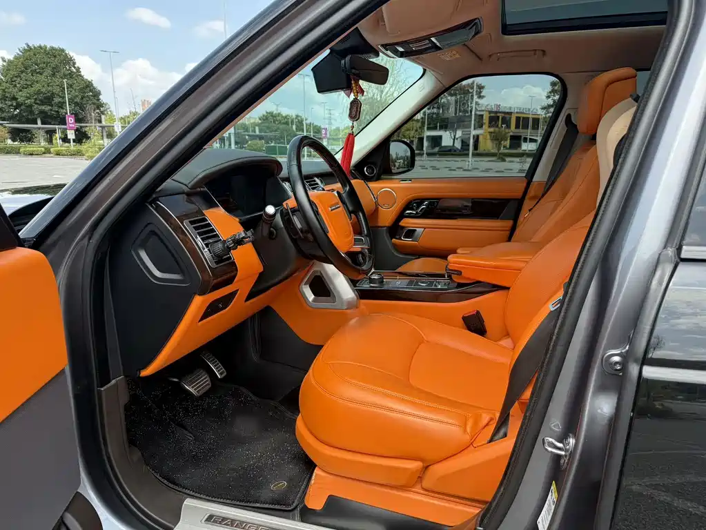 Land Rover Range Rover — миниатюра 8