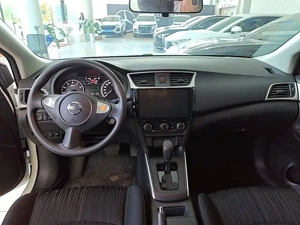 Nissan Sylphy — миниатюра 10