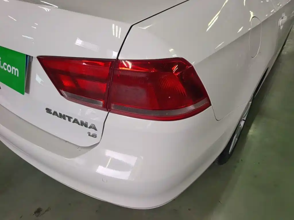Volkswagen Santana — миниатюра 8
