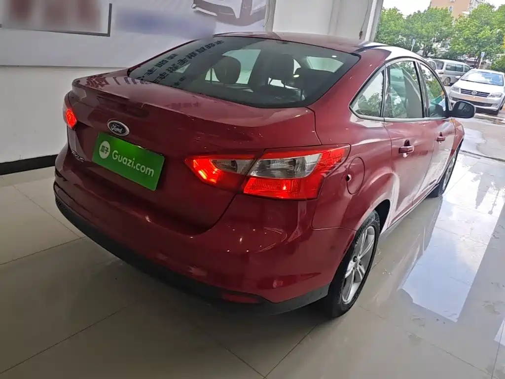 Ford Focus — миниатюра 7