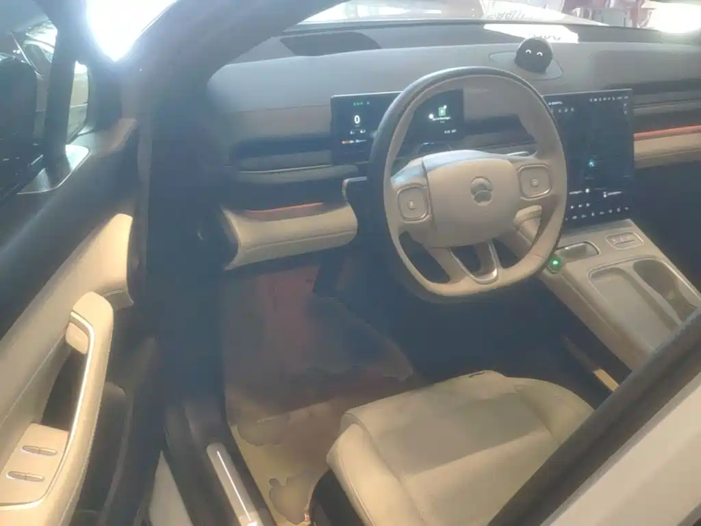 NIO ES6 — миниатюра 21