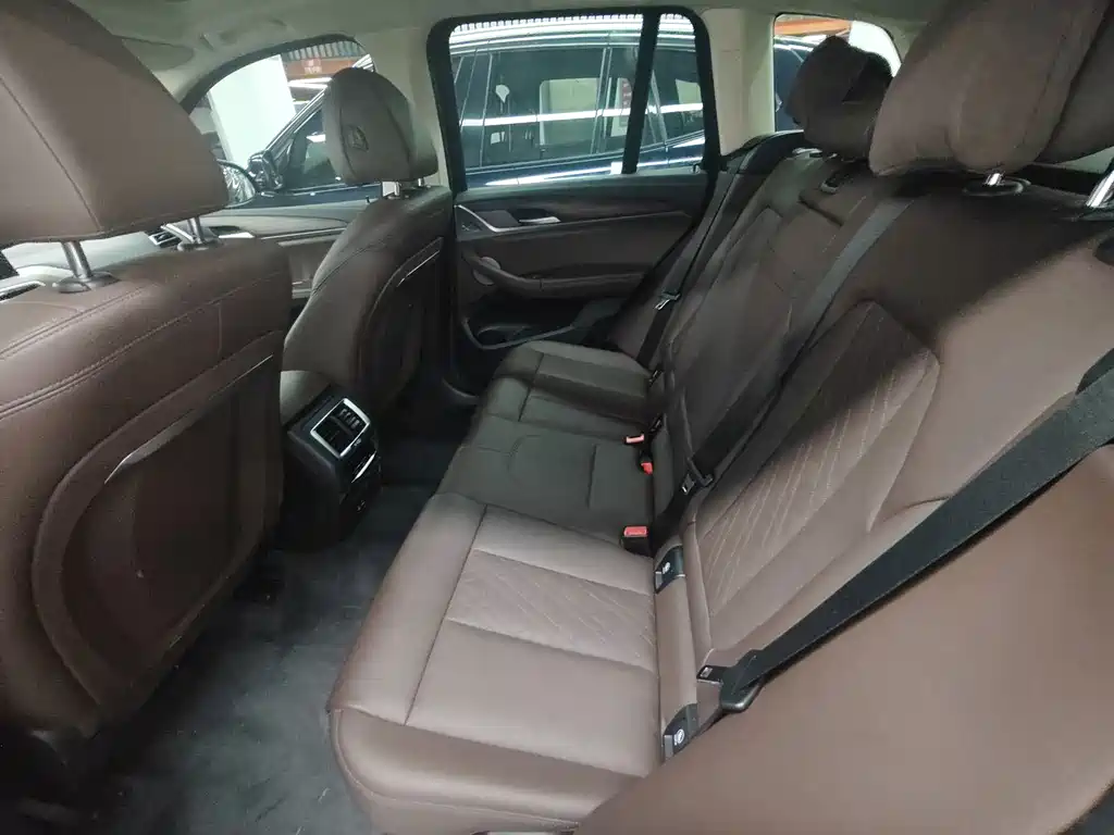 BMW X3 — миниатюра 10