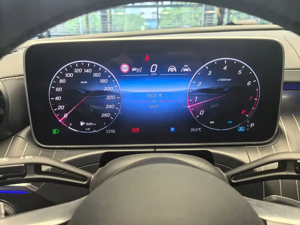 Mercedes-Benz C-Class — миниатюра 13