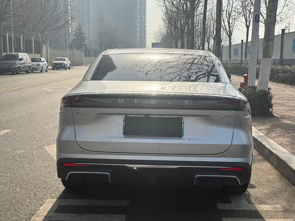 GEELY GALAXY GALAXY L6