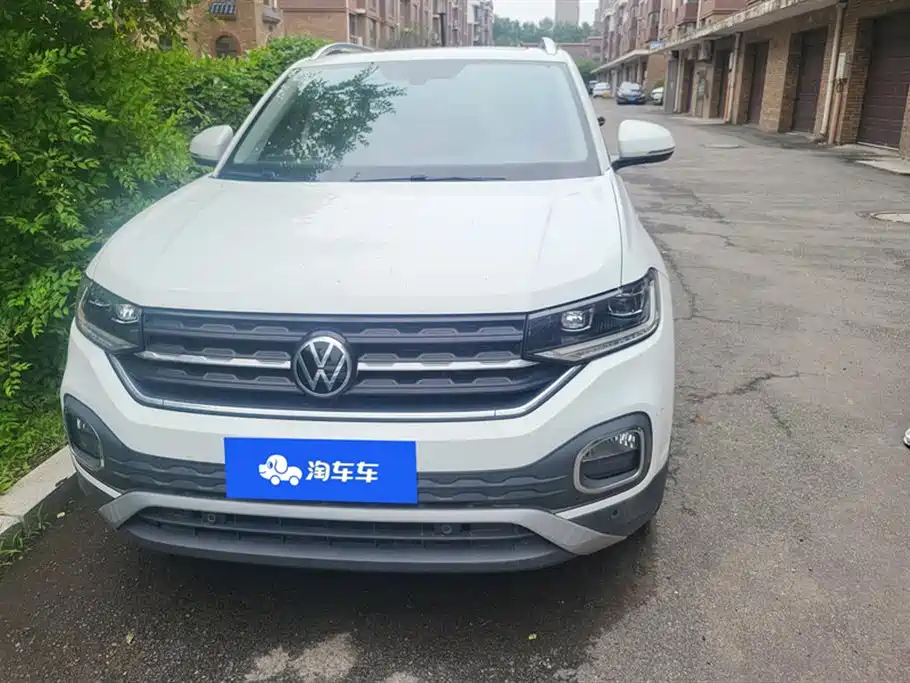 Volkswagen Tacqua 2021 1.5L AT Smart Connect