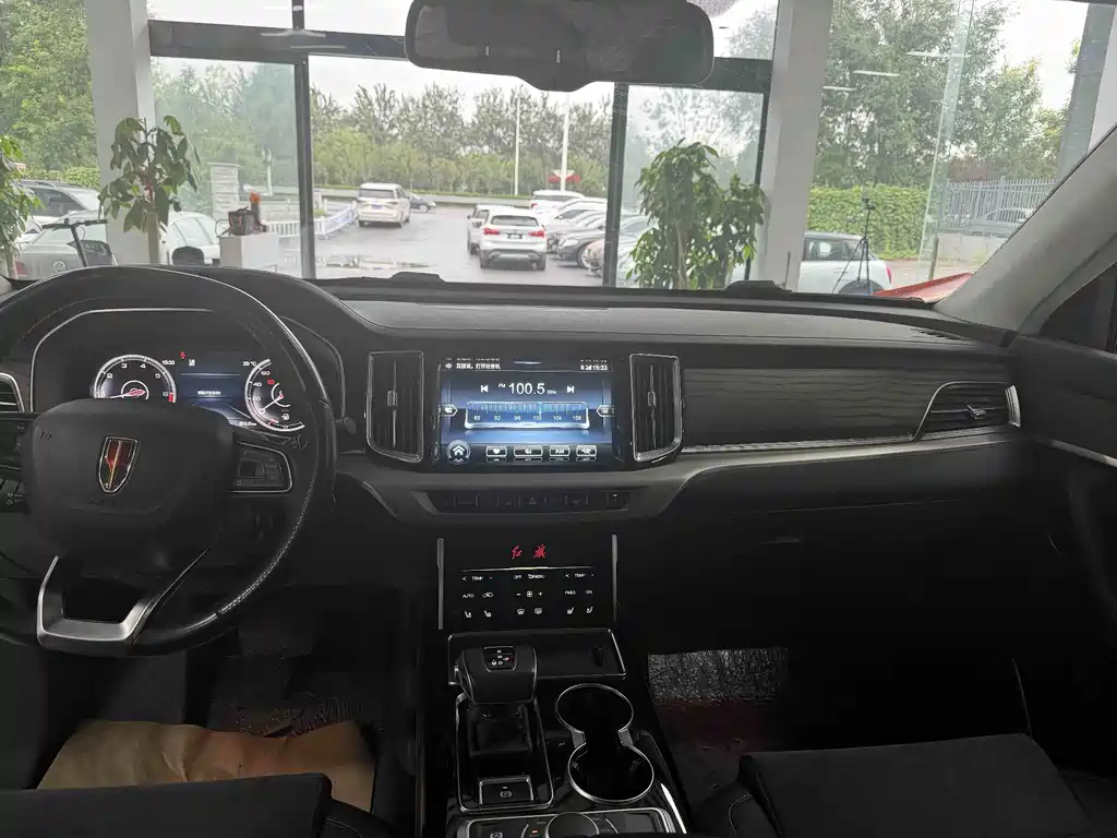 Hongqi Hongqi HS7 — миниатюра 4
