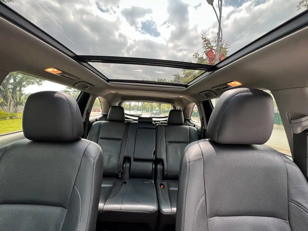Toyota Highlander — миниатюра 4