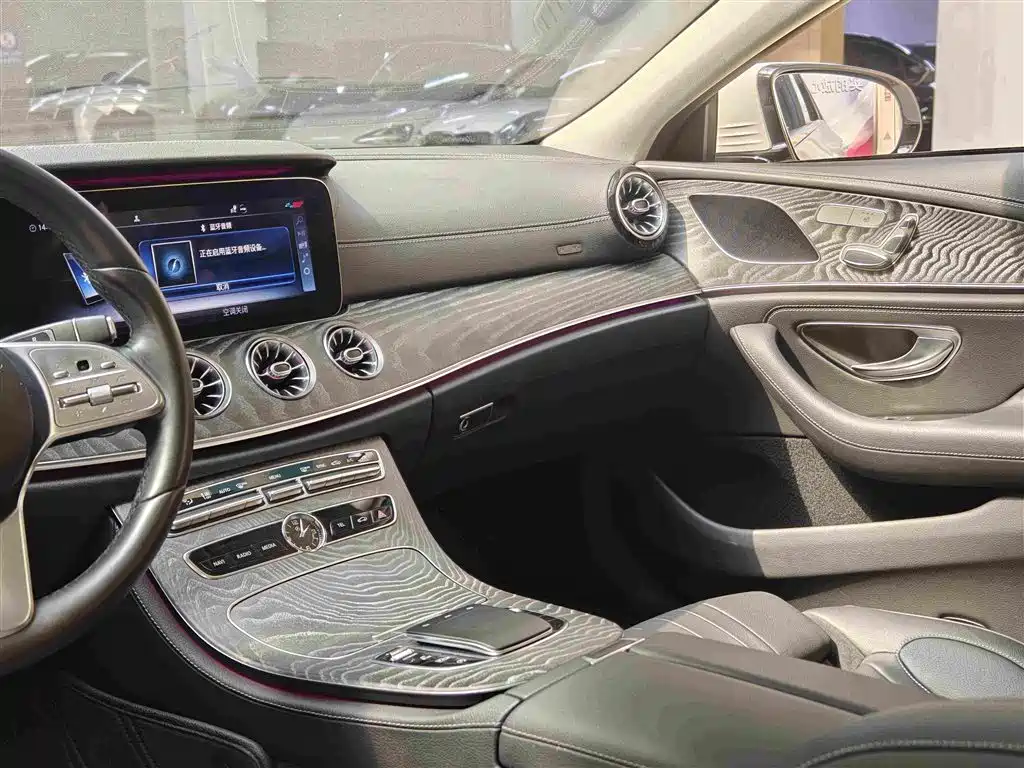 Mercedes-Benz CLS — миниатюра 12