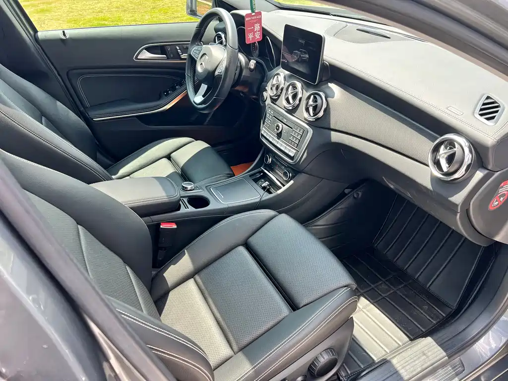 Mercedes-Benz GLA — миниатюра 12