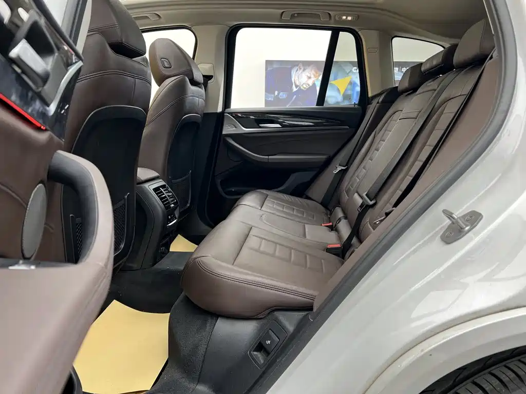 BMW X3 — миниатюра 19