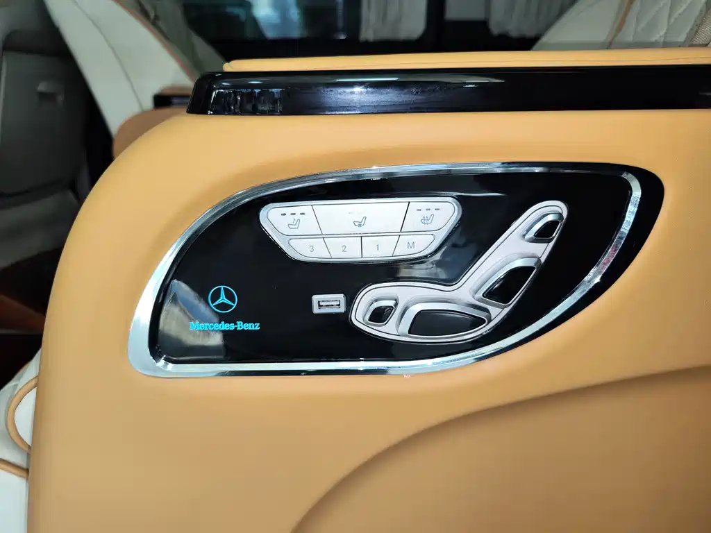 Mercedes-Benz V-Class — миниатюра 22
