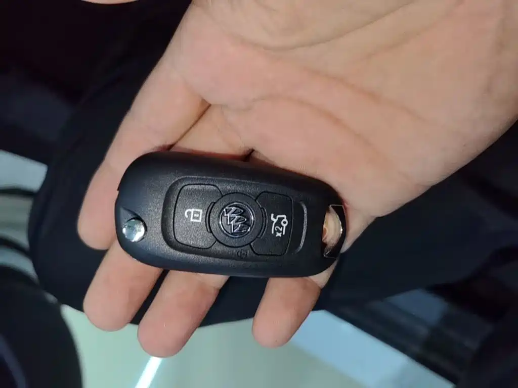 Buick Verano — миниатюра 9