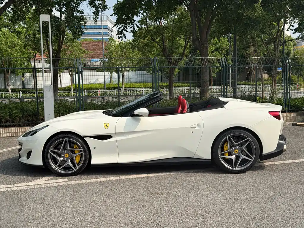 Ferrari Portofino — миниатюра 8