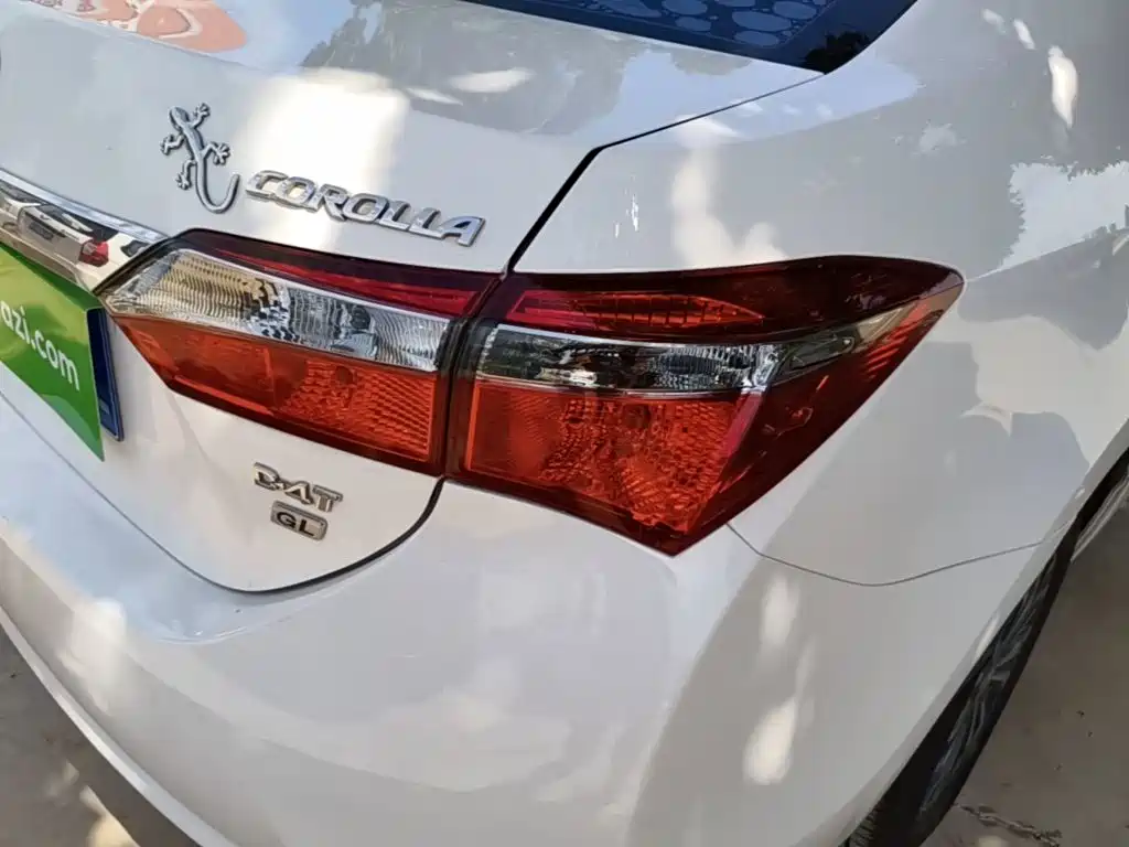 Toyota Corolla — миниатюра 8