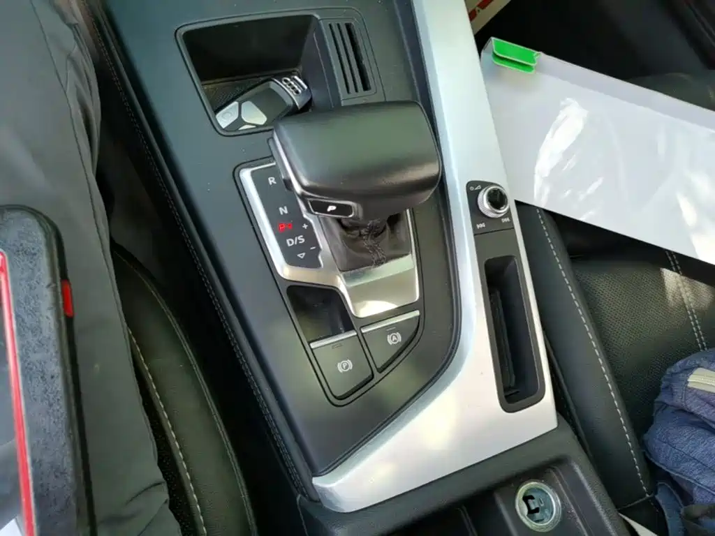 Audi A4L — миниатюра 14