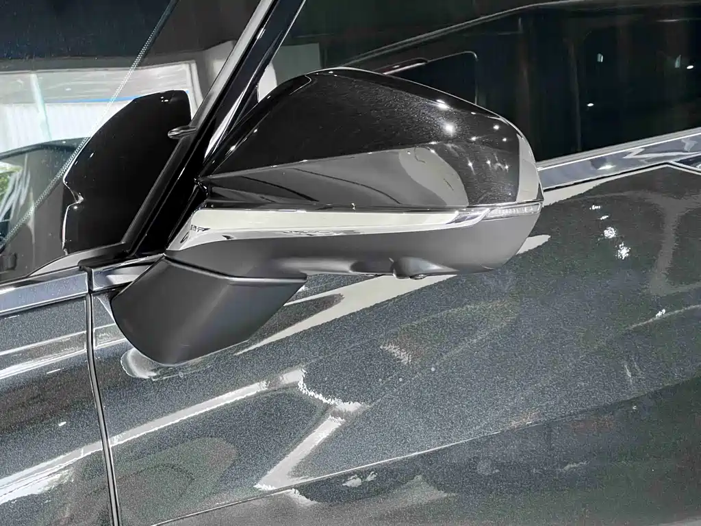 Lexus LM — миниатюра 13