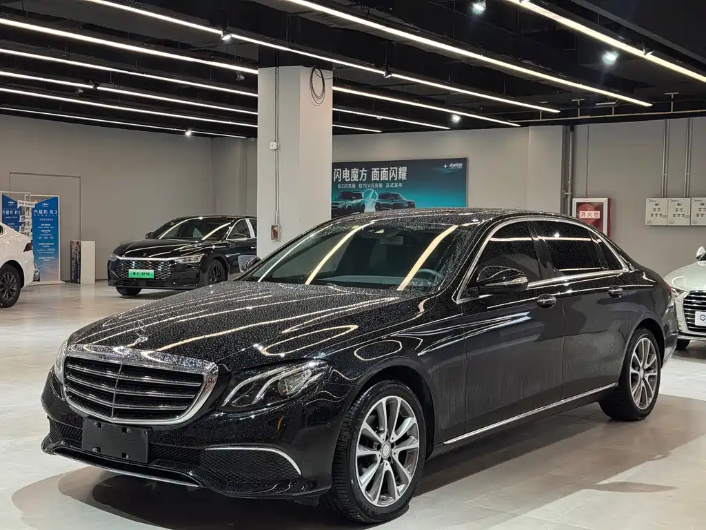 Mercedes-Benz E-Class — миниатюра 3