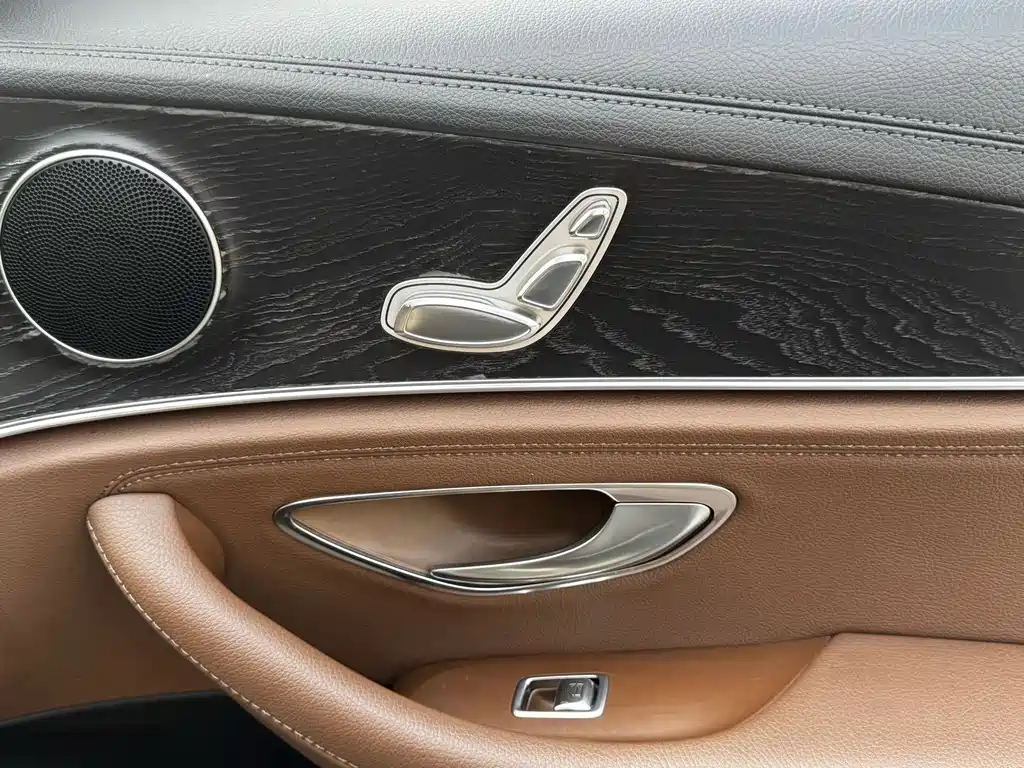 Mercedes-Benz E-Class E 2016 E 200 L Sport